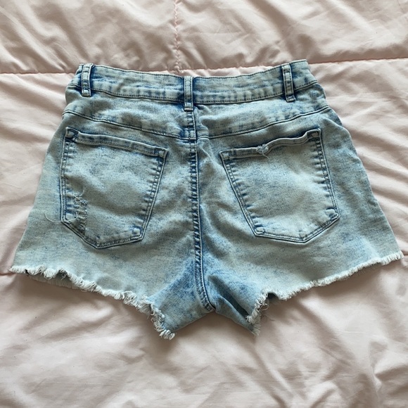 light blue denim jean shorts - Picture 2 of 2